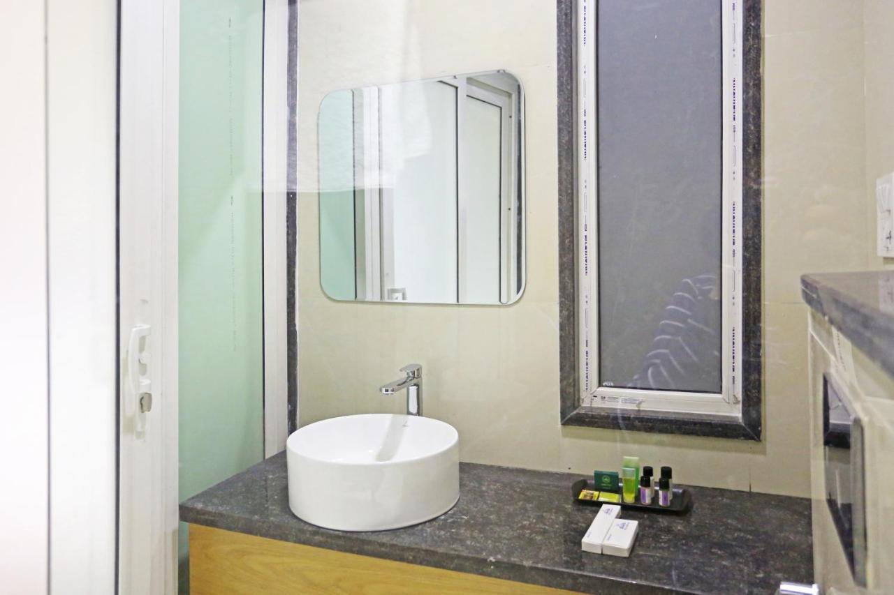 Hotel Apple Villa - Near Delhi Airport With Free Airport Transsfer Нью-Дели Экстерьер фото
