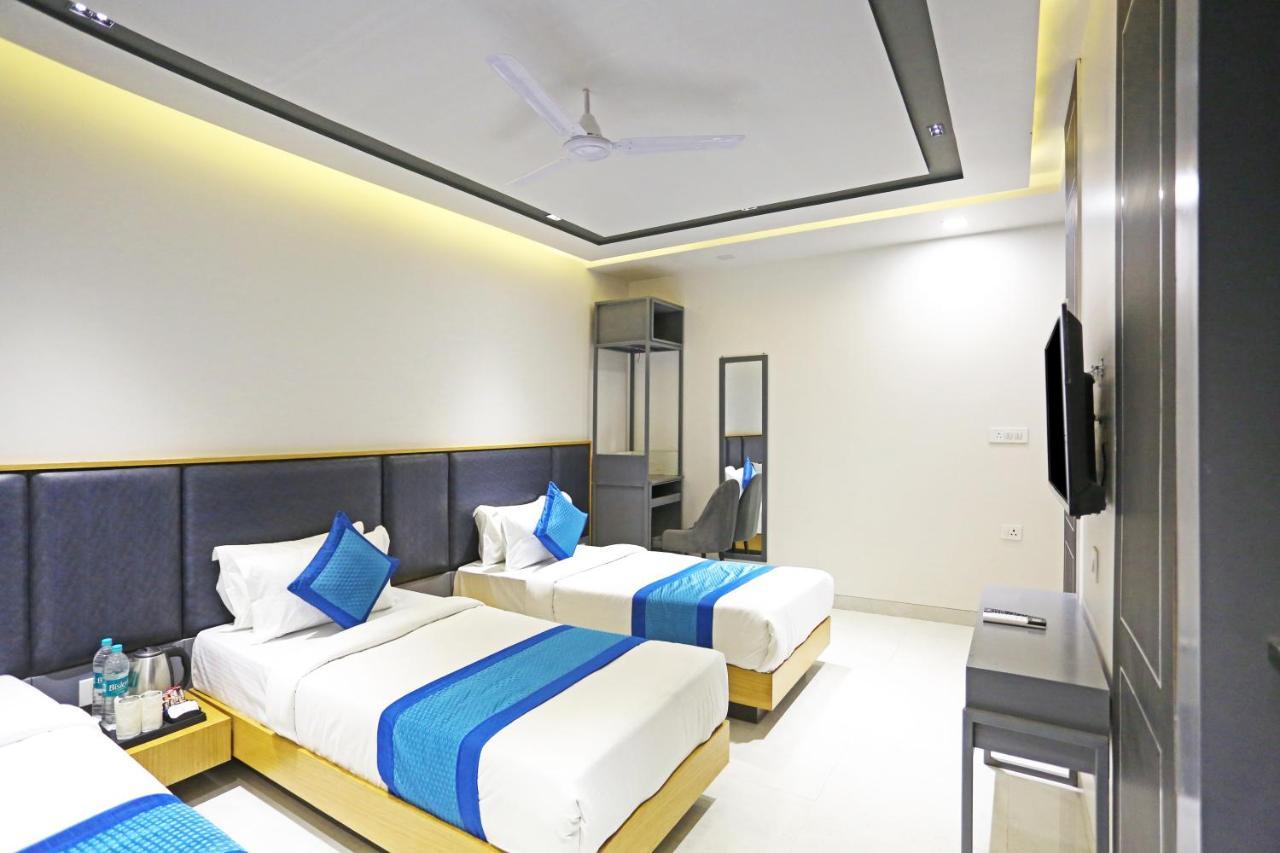 Hotel Apple Villa - Near Delhi Airport With Free Airport Transsfer Нью-Дели Экстерьер фото