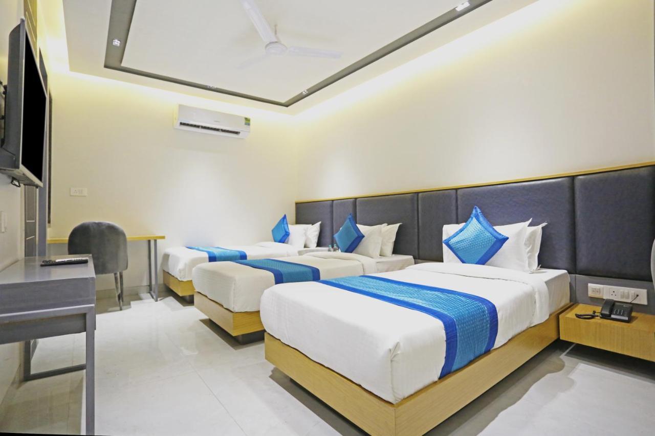 Hotel Apple Villa - Near Delhi Airport With Free Airport Transsfer Нью-Дели Экстерьер фото