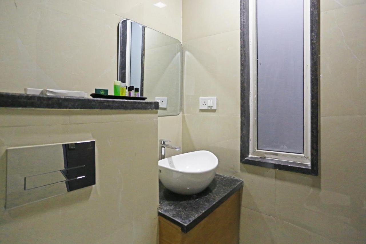 Hotel Apple Villa - Near Delhi Airport With Free Airport Transsfer Нью-Дели Экстерьер фото