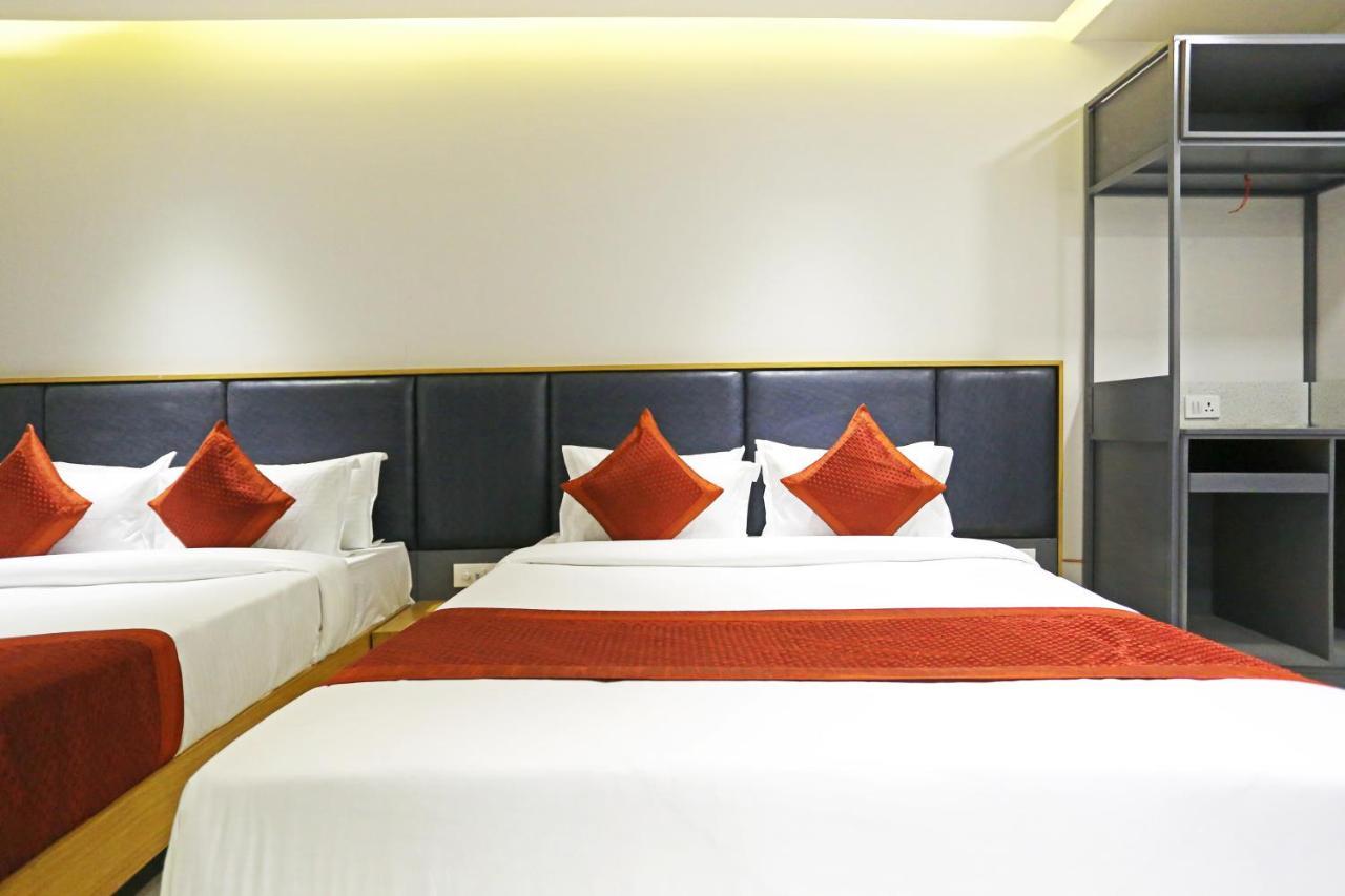 Hotel Apple Villa - Near Delhi Airport With Free Airport Transsfer Нью-Дели Экстерьер фото