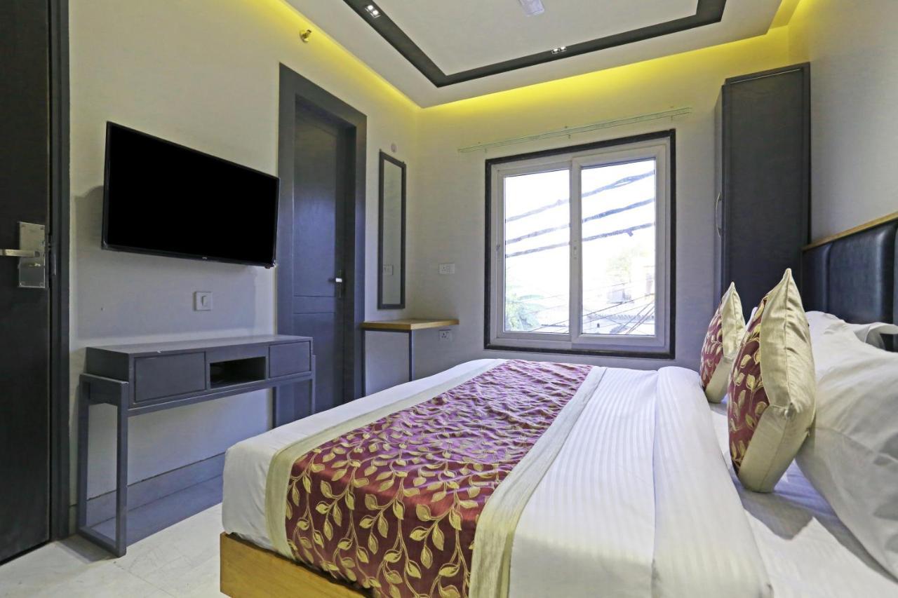 Hotel Apple Villa - Near Delhi Airport With Free Airport Transsfer Нью-Дели Экстерьер фото