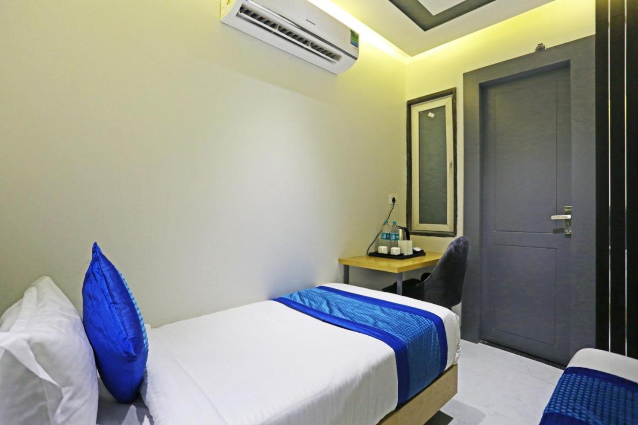 Hotel Apple Villa - Near Delhi Airport With Free Airport Transsfer Нью-Дели Экстерьер фото